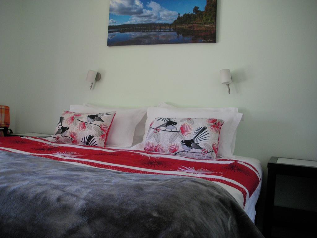 Mahinapua Retreat B&B Hokitika Room photo